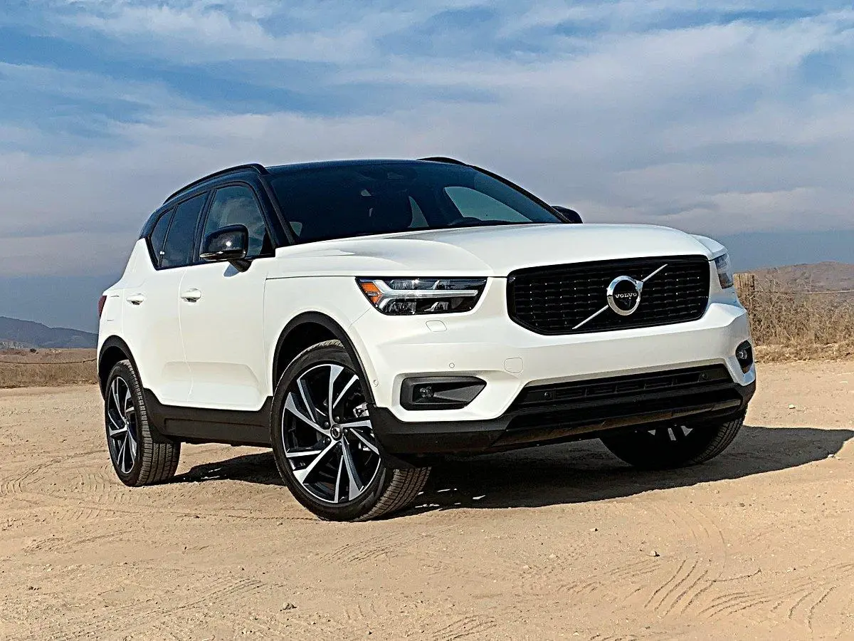 Volvo XC40 for Sale in Kenya - BestCarsforSaleinKenya.co.ke