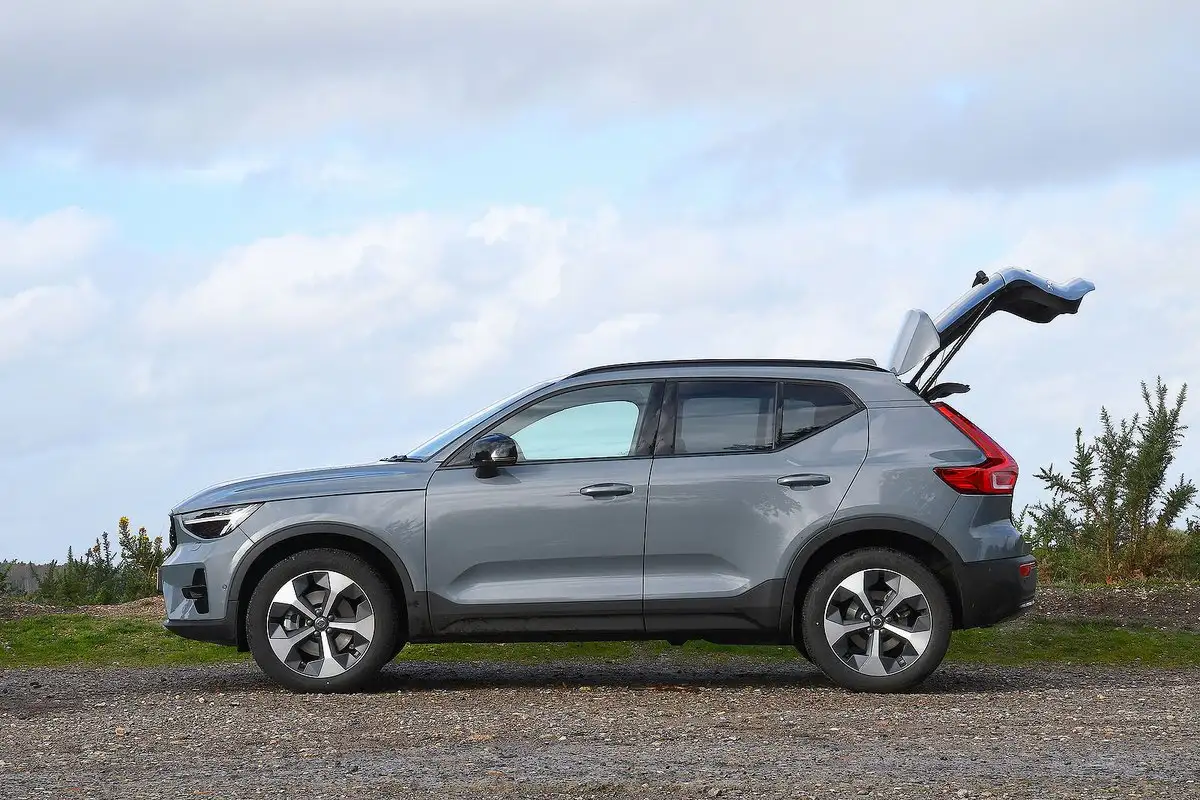 Used Volvo XC40 price in Kenya