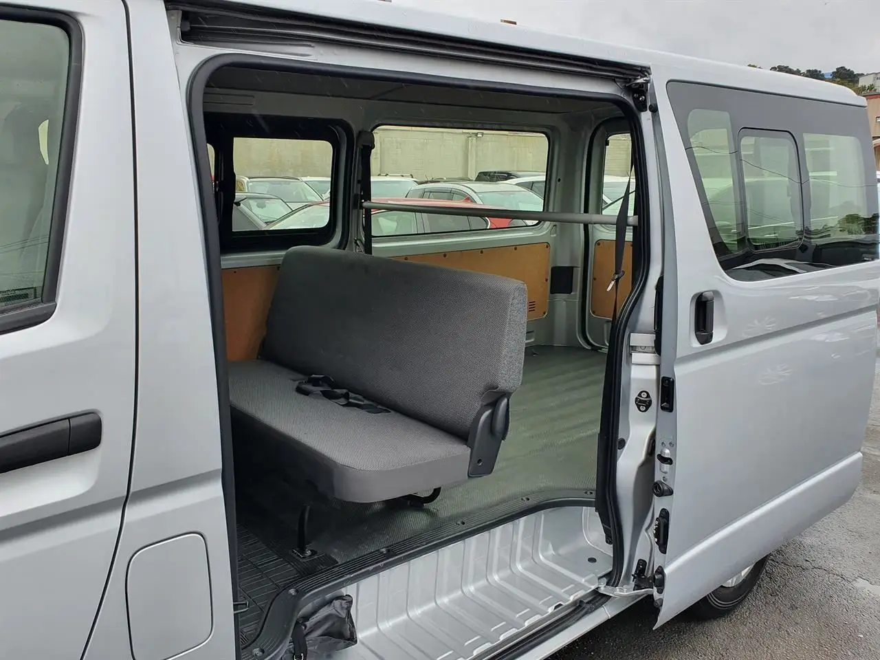 2019 Mazda Bongo Rear Seats