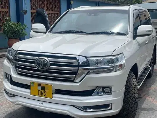 Toyota V8 for Sale in Kenya