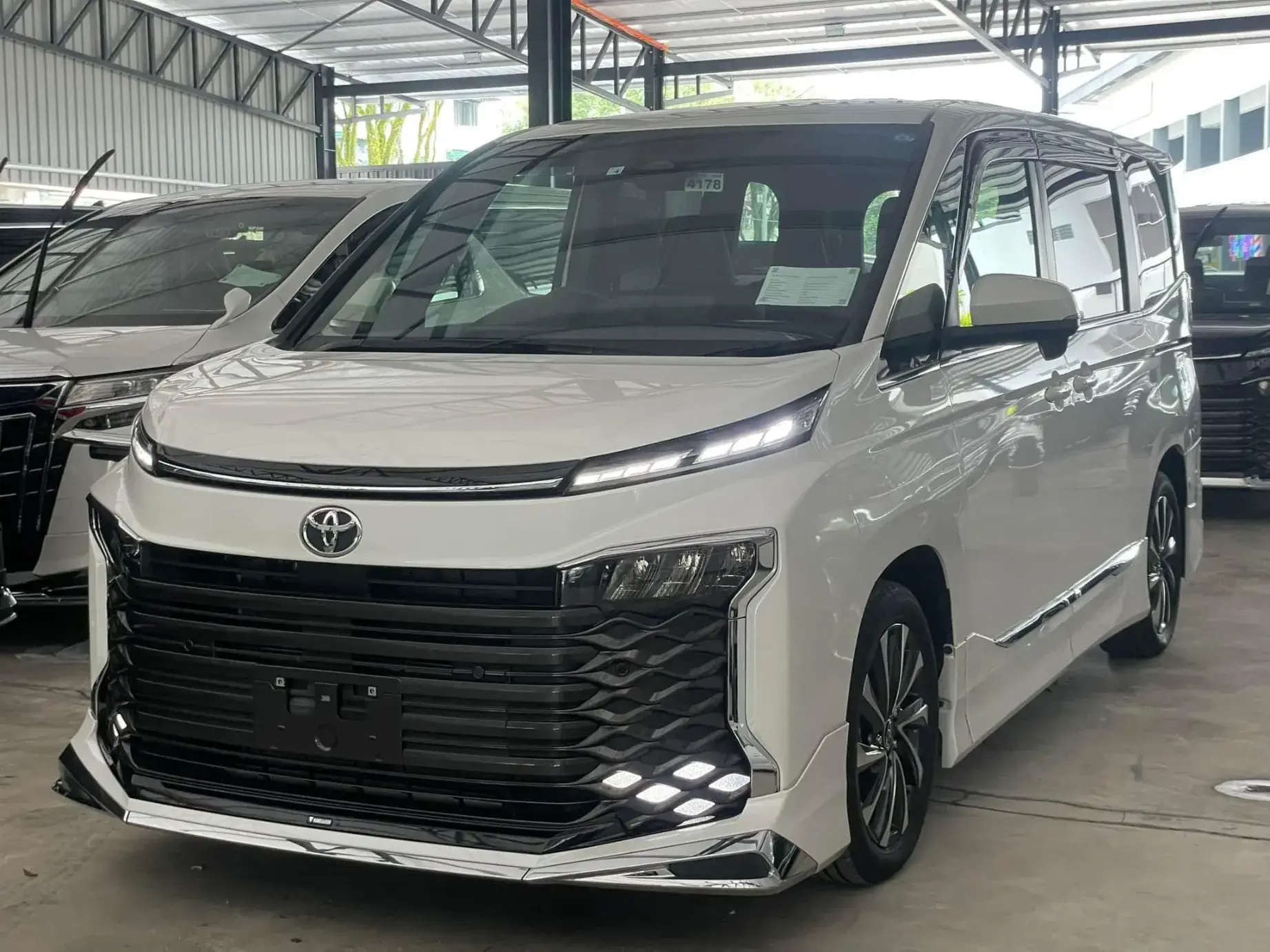 Toyota Voxy for Sale in Nairobi