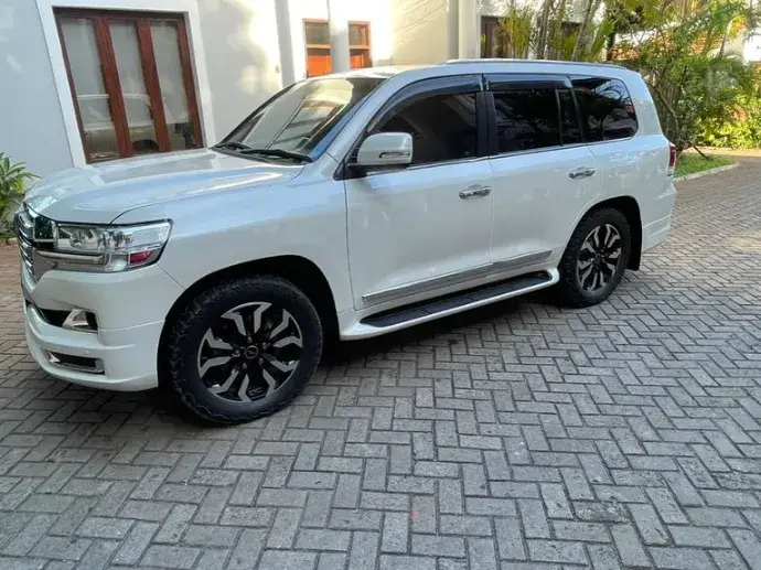 Toyota V8 for Sale in Kenya